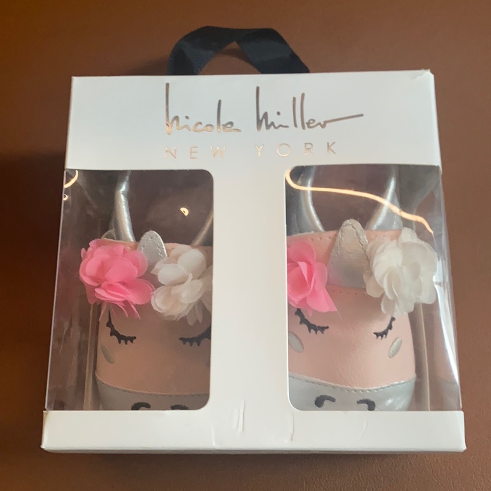 Nicole Miller Silver/pink baby shoes
